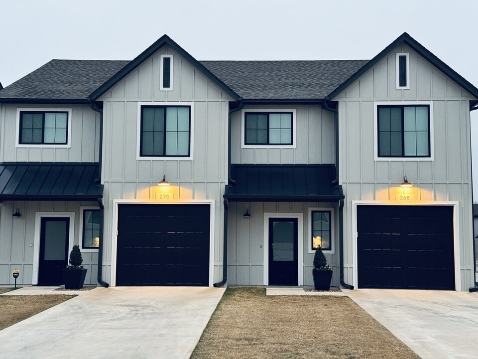 1745 E Rex Rd in Tahlequah, OK - Building Photo