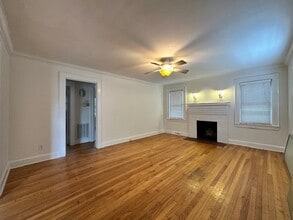1609 Cobb St in Greensboro, NC - Foto de edificio - Building Photo