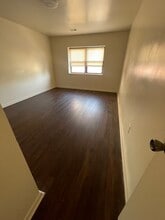 88 Mill Rd, Unit B2 in Irvington, NJ - Foto de edificio - Building Photo