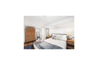 1414 W Fletcher St, Unit 1R in Chicago, IL - Building Photo - Building Photo