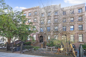 74 1st Pl in Brooklyn, NY - Building Photo - Primary Photo