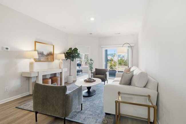 Wrens Hollow in Pooler, GA - Foto de edificio - Building Photo