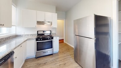 677 Bennington St, Unit #3 in Boston, MA - Foto de edificio - Building Photo