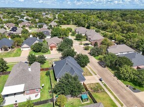 8426 Alison Ave in College Station, TX - Building Photo - Building Photo