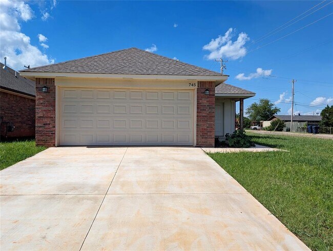 property at 745 E Eubanks St