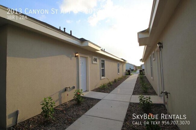 2013 Canyon St in Weslaco, TX - Building Photo - Building Photo
