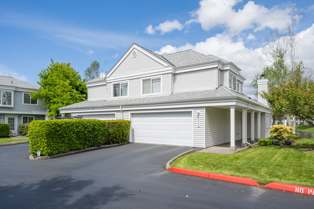 Spinnaker Pointe in Kent, WA - Building Photo