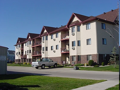 Somerset in Fargo, ND - Foto de edificio