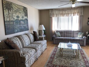 824 Leisure World in Mesa, AZ - Building Photo - Building Photo