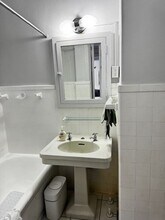 14 Beacon St, Unit A11 in Boston, MA - Building Photo - Building Photo