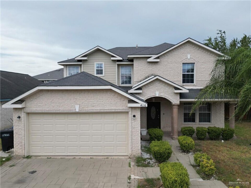 4116 Petunia Ave in McAllen, TX - Building Photo