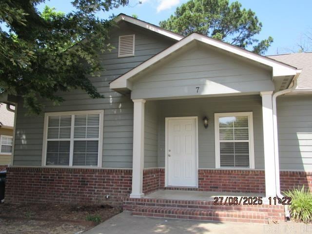 property at 1410 Robins St