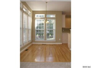 1045 Muirfield Dr in Mooresville, NC - Foto de edificio - Building Photo