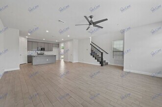 807 Ponds Edge Ln in Euless, TX - Building Photo - Building Photo