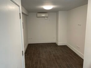 125 E 83rd St in New York, NY - Building Photo - Building Photo