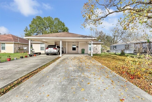 property at 1018 Glendale St