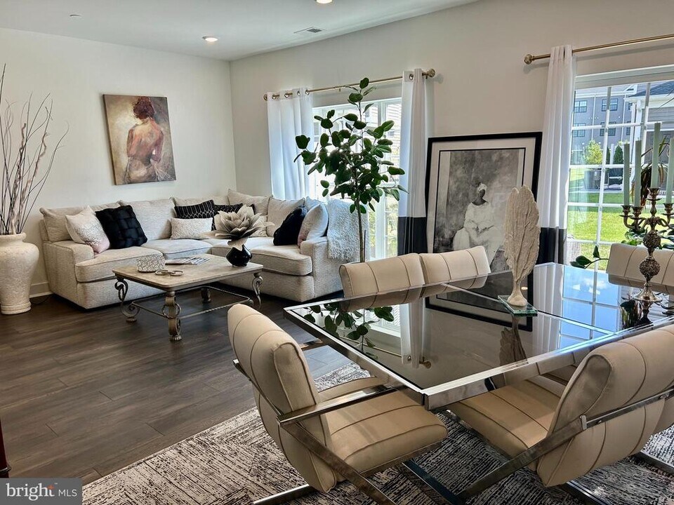 94 Harvest Wy in Little Falls, NJ - Building Photo