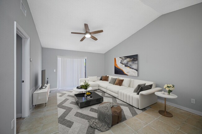 500 St Michaels Way in Tarpon Springs, FL - Building Photo - Building Photo