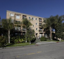 821 Wilcox in Los Angeles, CA - Building Photo