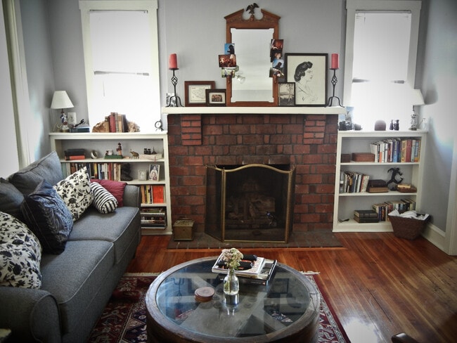 318 Forest Ave, Unit Ambler Bungalow Duplex