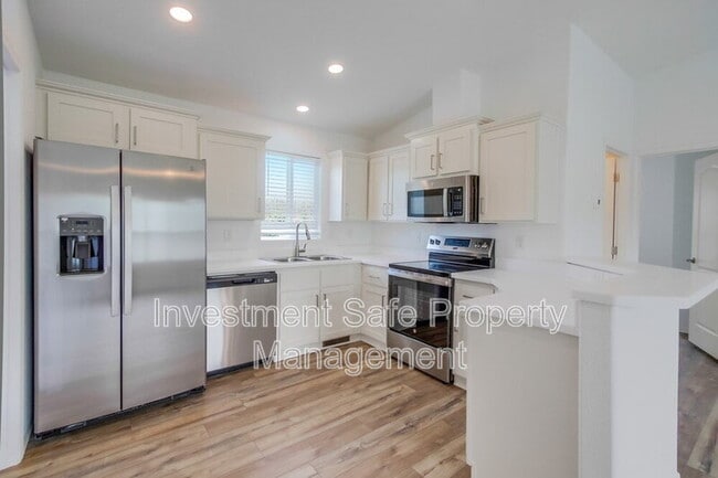 4028 Charles St in La Mesa, CA - Building Photo - Building Photo