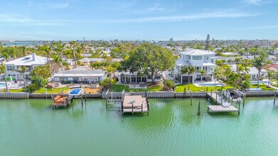 291 N Tessier Dr in St Pete Beach, FL - Building Photo - Building Photo