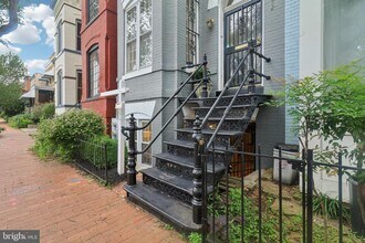 252 11th St SE in Washington, DC - Building Photo - Building Photo