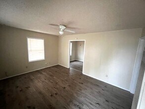 3102 Duke St in Lubbock, TX - Building Photo - Building Photo