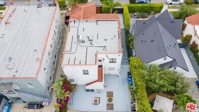 1435 Ridgeley Dr in Los Angeles, CA - Building Photo - Building Photo