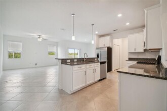 8221 Cor Pne Wy in New Port Richey, FL - Building Photo - Building Photo