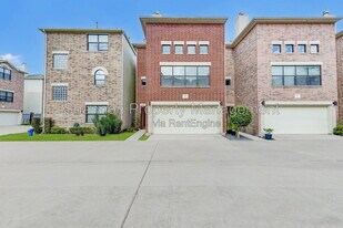 650 Westcross St in Houston, TX - Building Photo