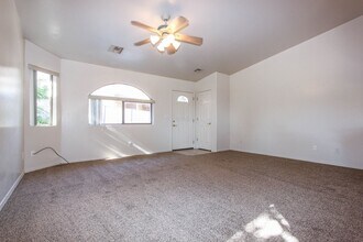 8509 E Leigh Dr in Prescott Valley, AZ - Foto de edificio - Building Photo