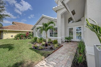 6014 Golf Villas Dr in Boynton Beach, FL - Building Photo - Building Photo