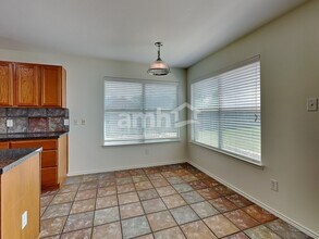 101 Foxtail Ct in Red Oak, TX - Building Photo - Building Photo