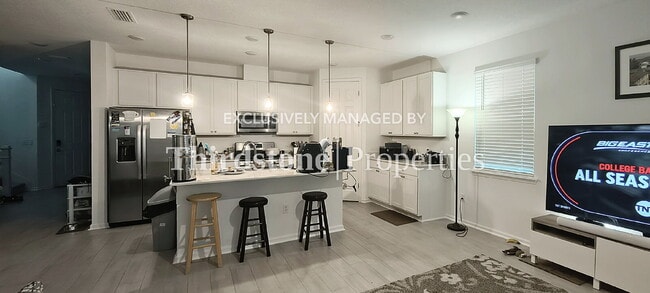 8225 Cedar Run Ln in Jacksonville, FL - Building Photo - Building Photo