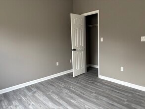 7416 Hindon Cir in Windsor Mill, MD - Foto de edificio - Building Photo