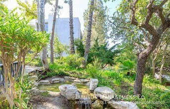 3602 W Estates Ln in Rolling Hills Estates, CA - Foto de edificio - Building Photo