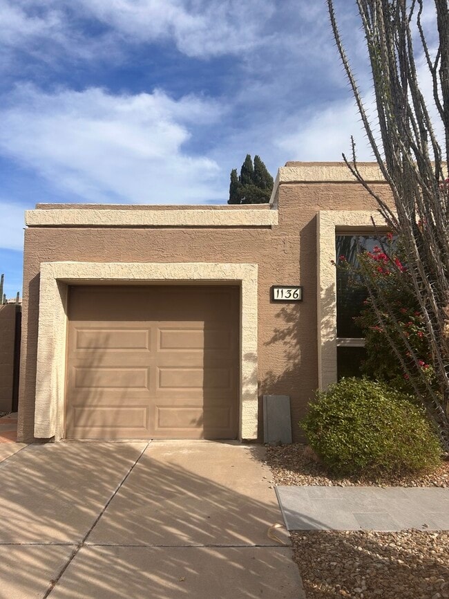 property at 1136 E Villa Rita Dr