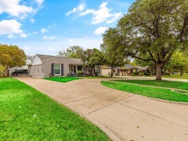 3508 W Biddison St, Unit A in Fort Worth, TX - Building Photo