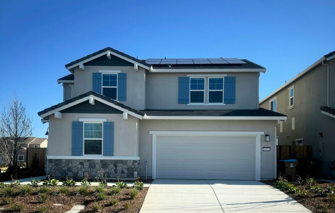 5401 Alexander Valley Ln in Antioch, CA - Building Photo