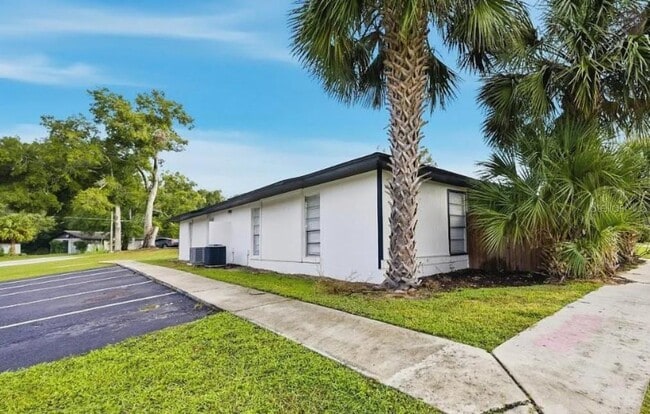 property at 2955 SE 53rd Ct