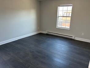 213 Stephens St in Belleville, NJ - Building Photo - Building Photo