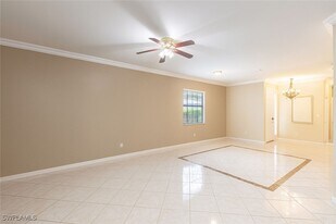 14996 Summit Pl Cir in Naples, FL - Building Photo