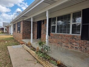 1408 Johnson St in Jacksonville, AR - Building Photo - Building Photo