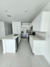 5387 Flannigan Wy in Greenacres, FL - Building Photo - Building Photo