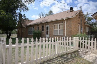 401 W Nations Ave in Alpine, TX - Building Photo - Building Photo