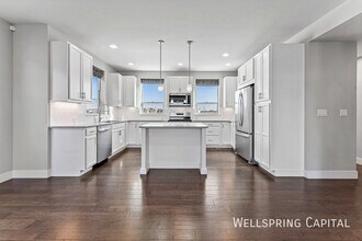 5670 N Emporia St in Denver, CO - Building Photo - Building Photo