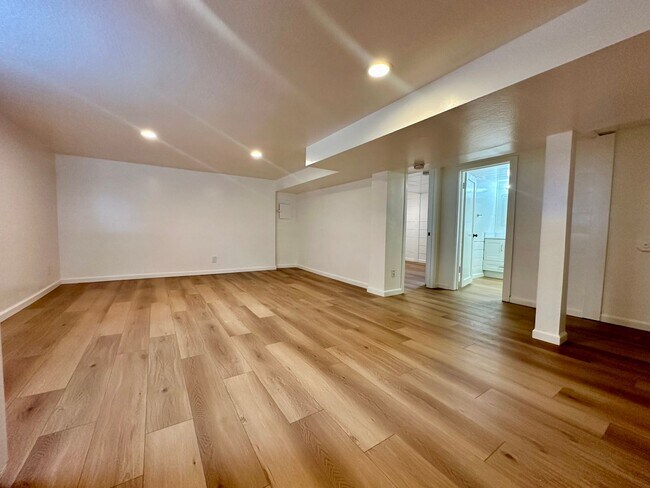 360 Wheeler Ave