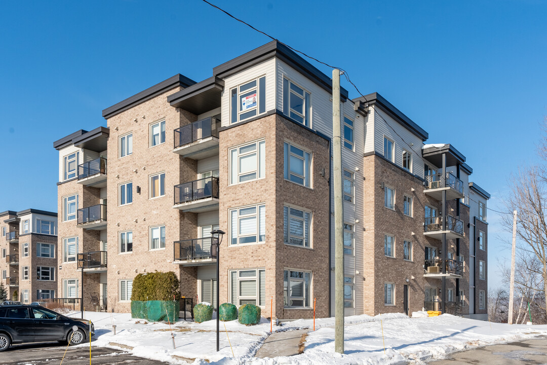 1905 Guillaume-Couture Boul in Lévis, QC - Building Photo