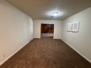 1503 Avondale Dr in Norman, OK - Building Photo - Building Photo